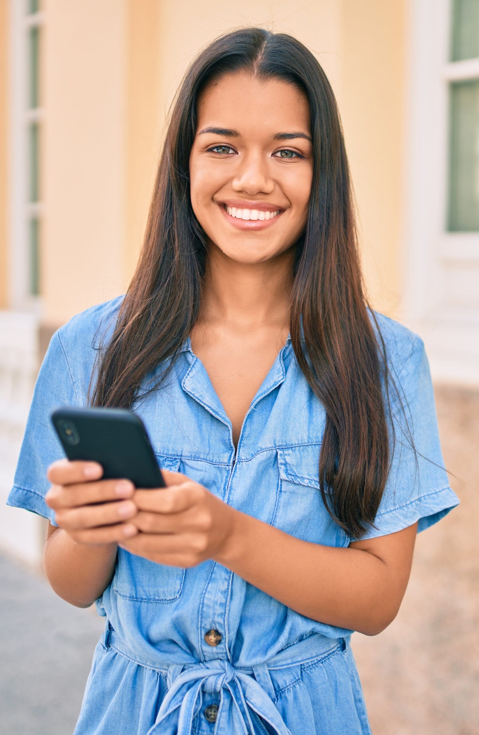 A Tennessee woman searching on her laptop "How Does the Abortion Pill Work?"